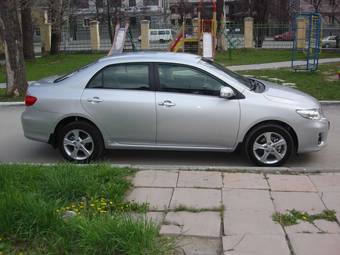 2010 Toyota Corolla Photos