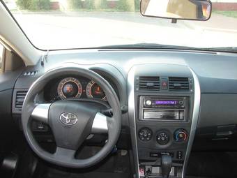 2011 Toyota Corolla Pics