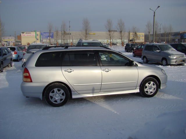 Toyota corolla fielder 2001