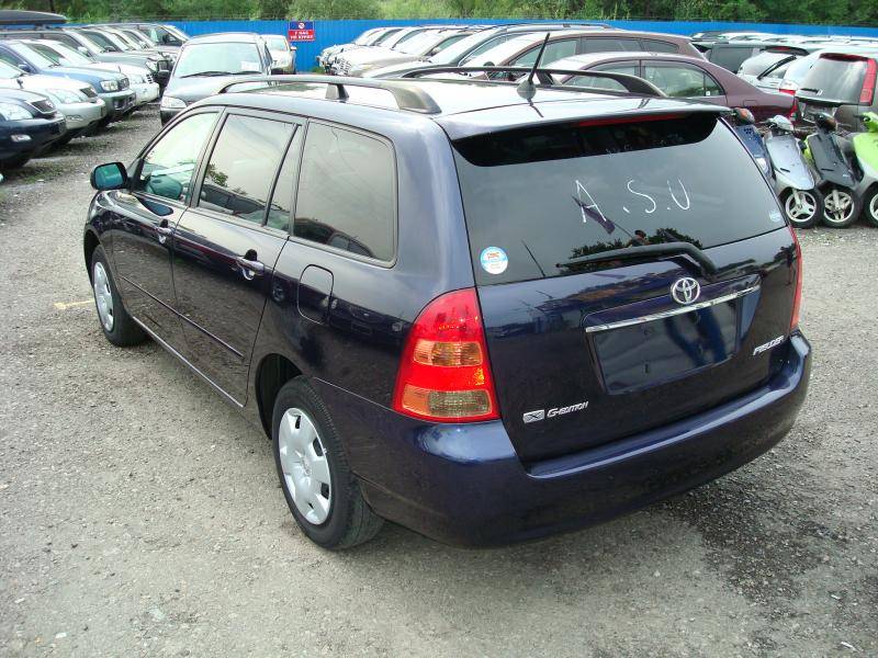 Toyota corolla fielder 2002
