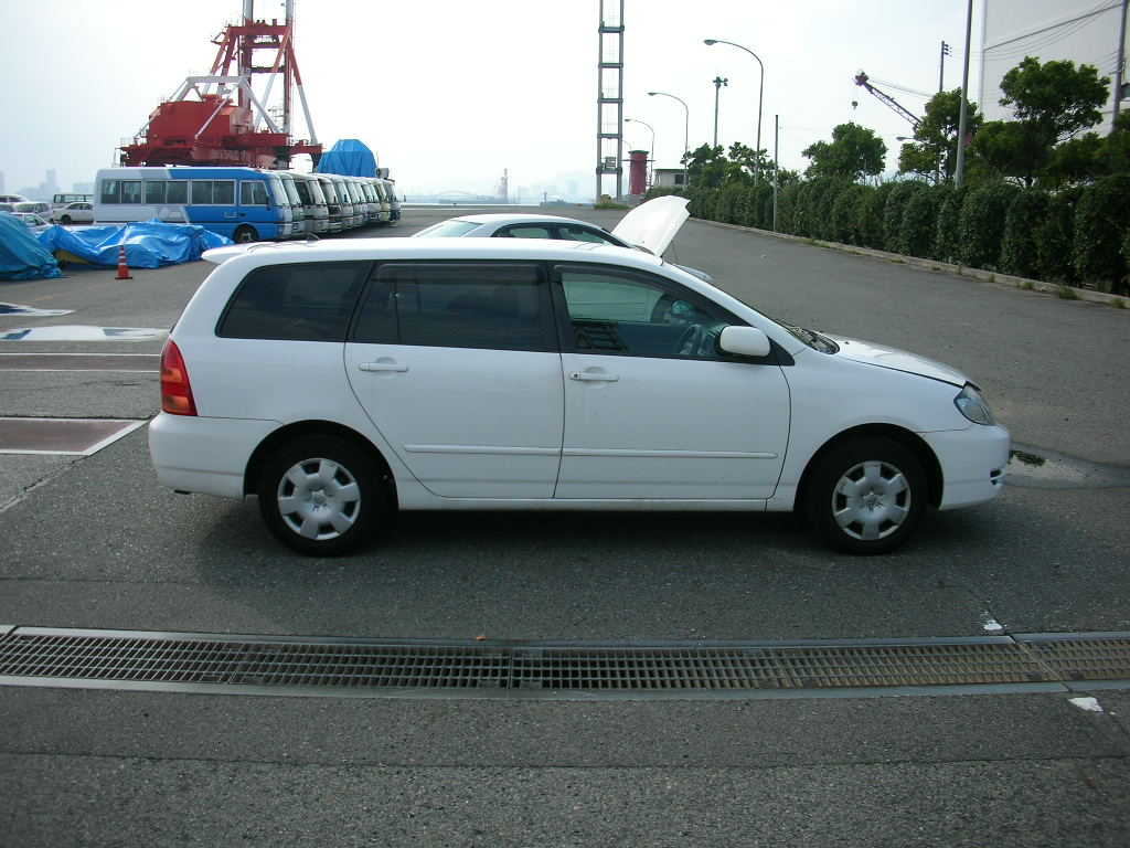 Toyota corolla fielder 2003