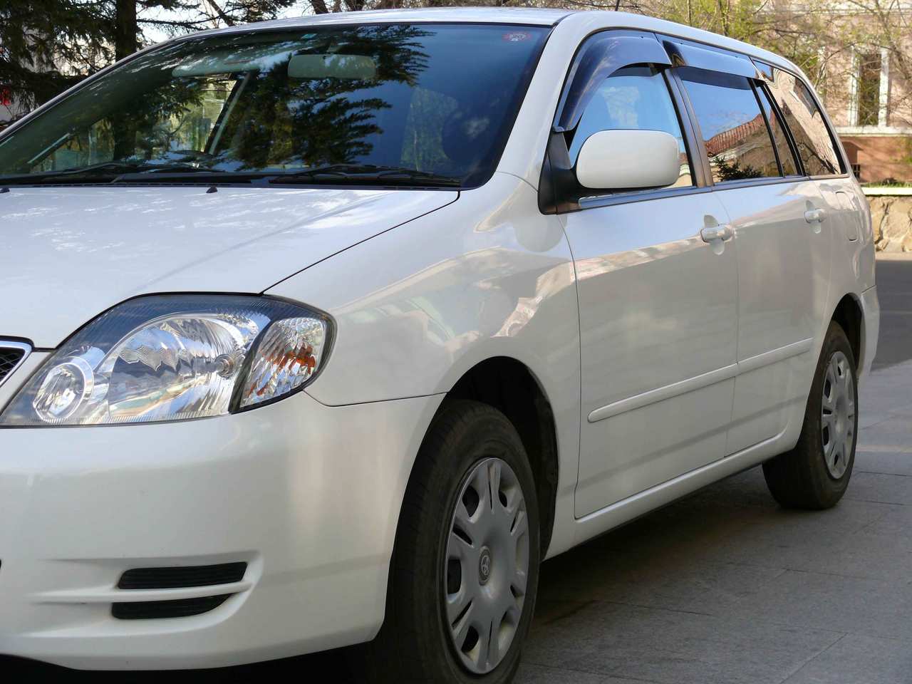Toyota corolla fielder 2003