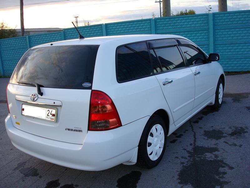 Toyota corolla fielder 2003