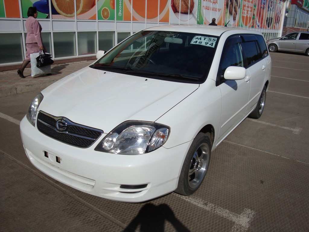 Toyota corolla fielder 2003