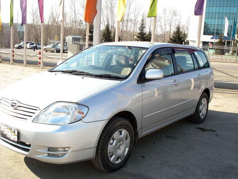 Toyota corolla fielder 2003
