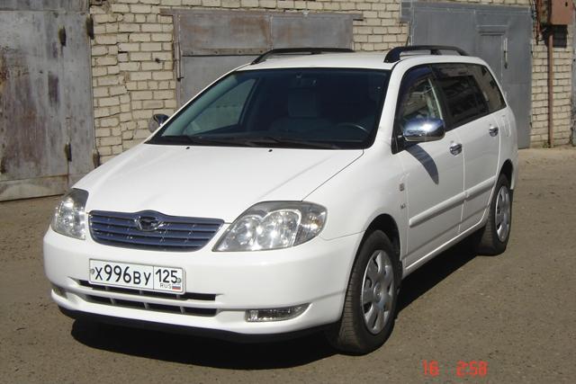 Toyota corolla fielder 2003