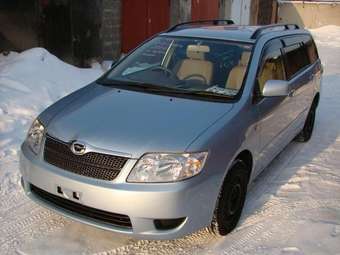 2004 Toyota Corolla Fielder Pictures