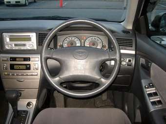 2004 Toyota Corolla Fielder Pics