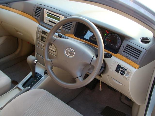 Тойота Corolla Fielder салон
