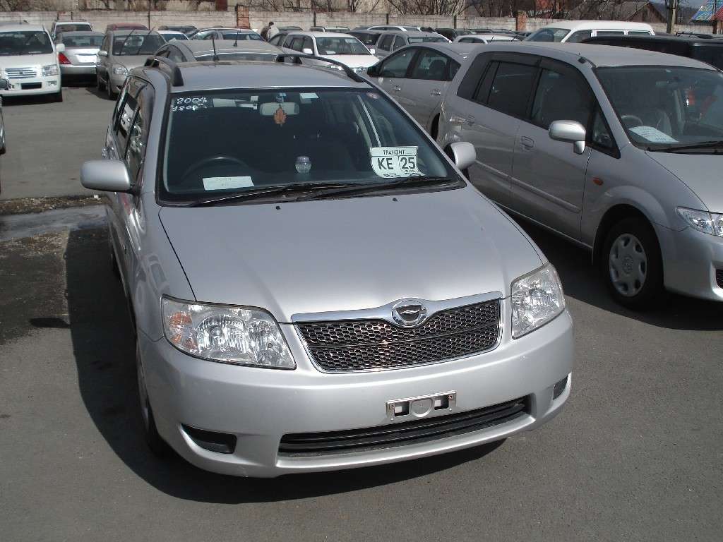 Toyota corolla fielder 2004