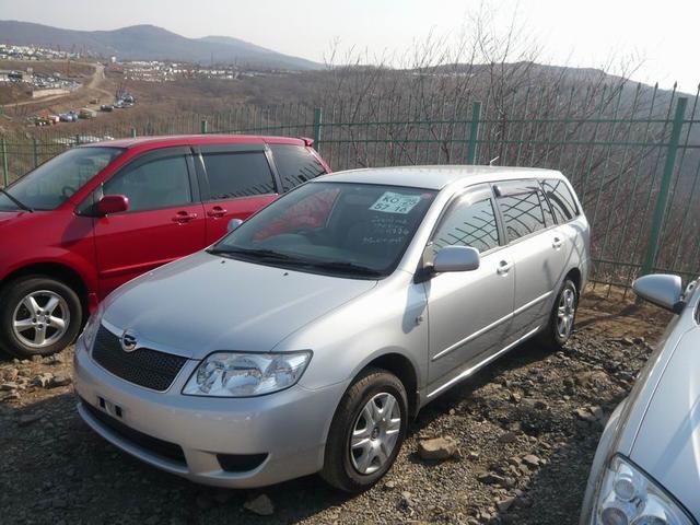 Toyota fielder 2004