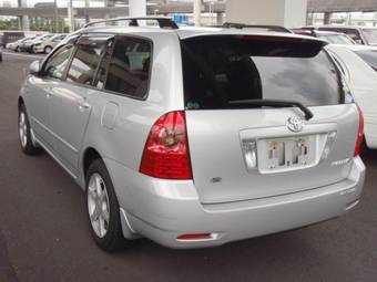 2004 Toyota Corolla Fielder Images
