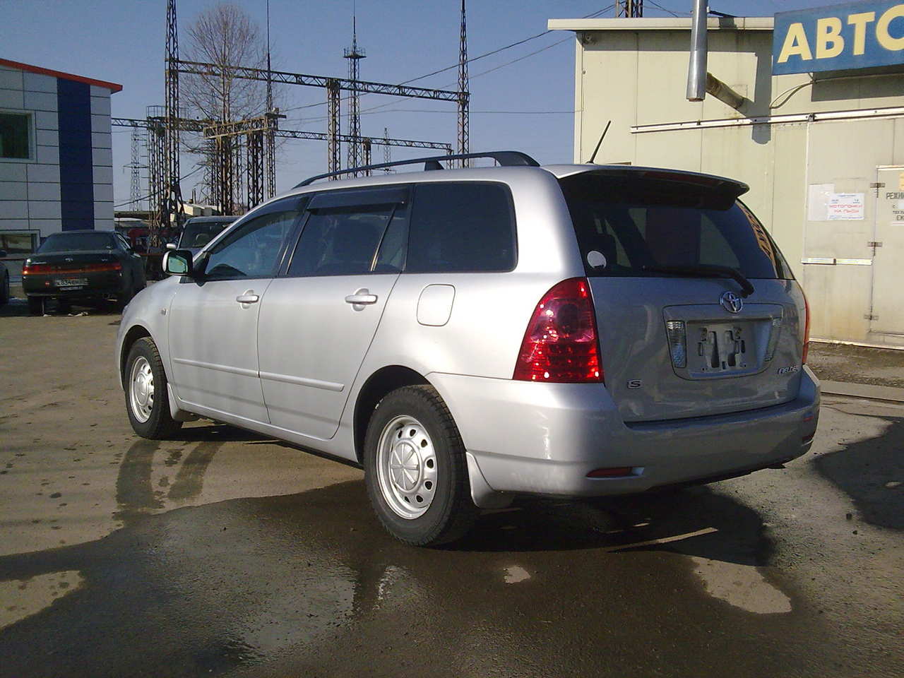 Toyota fielder 2004