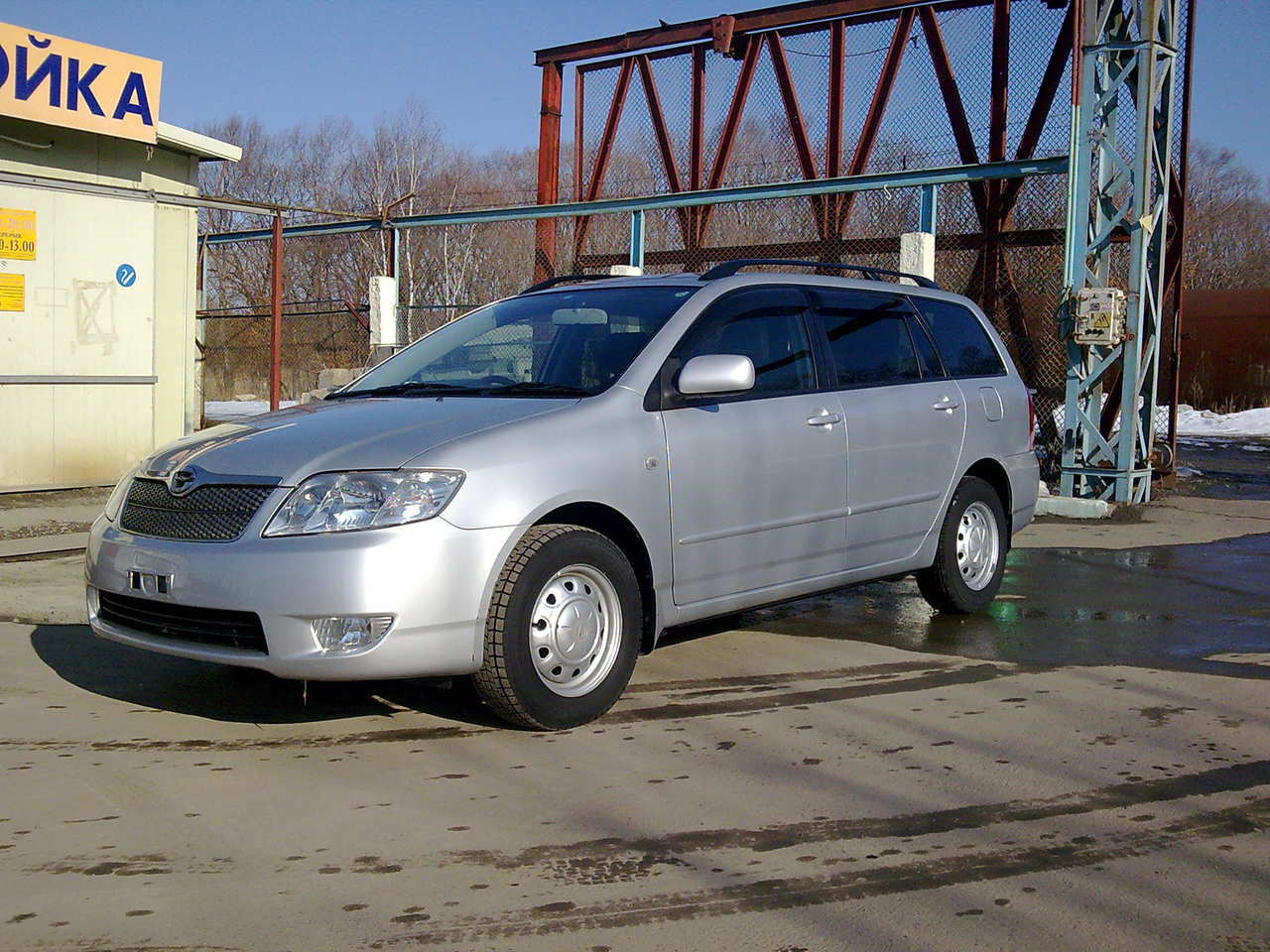 Toyota corolla fielder 2004