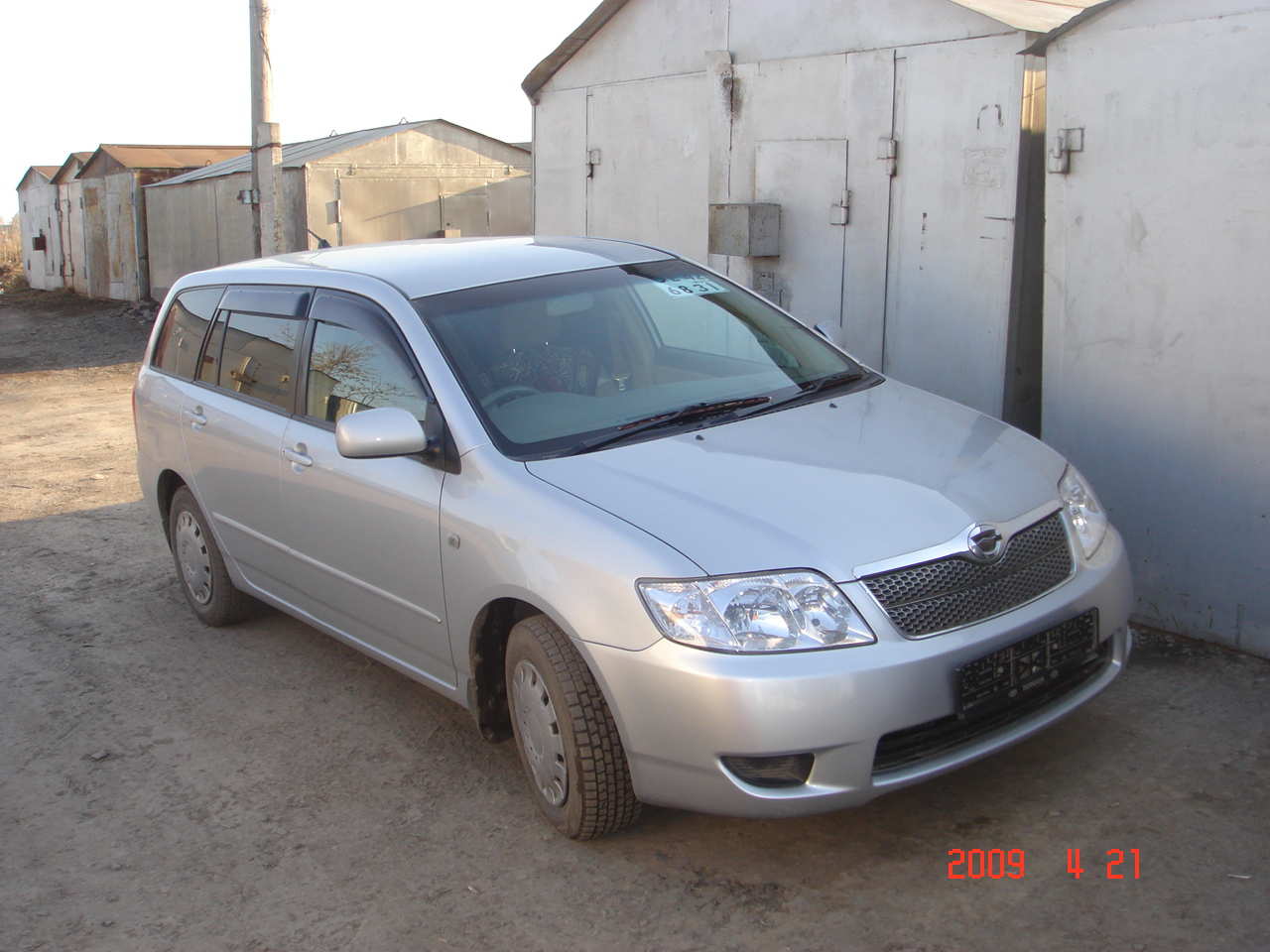 Toyota corolla fielder 2004