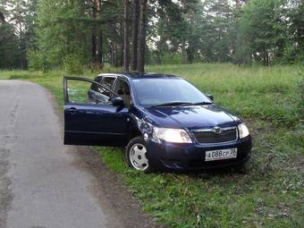 2004 Toyota Corolla Fielder Photos