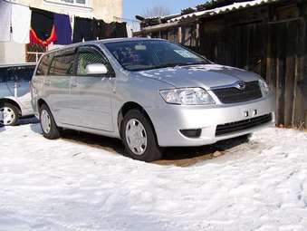 2005 Toyota Corolla Fielder Pictures