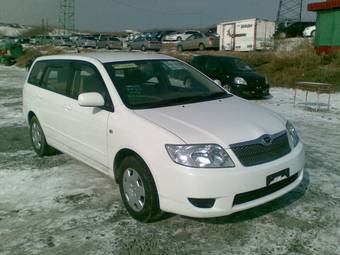 2005 Toyota Corolla Fielder Photos