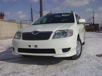 2005 Toyota Corolla Fielder Photos