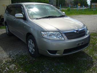 2005 Toyota Corolla Fielder Photos