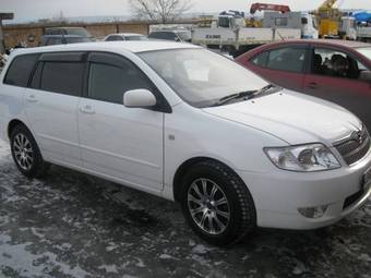 2005 Toyota Corolla Fielder Photos