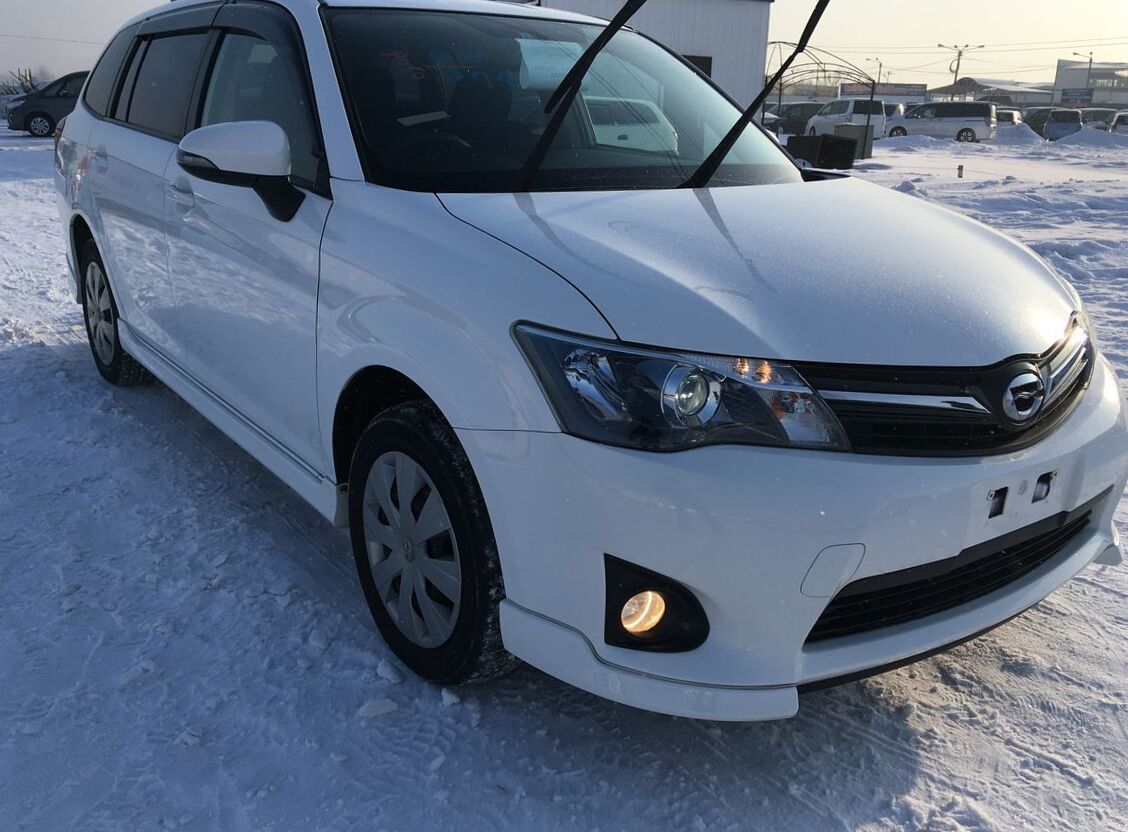 Toyota corolla fielder 4wd