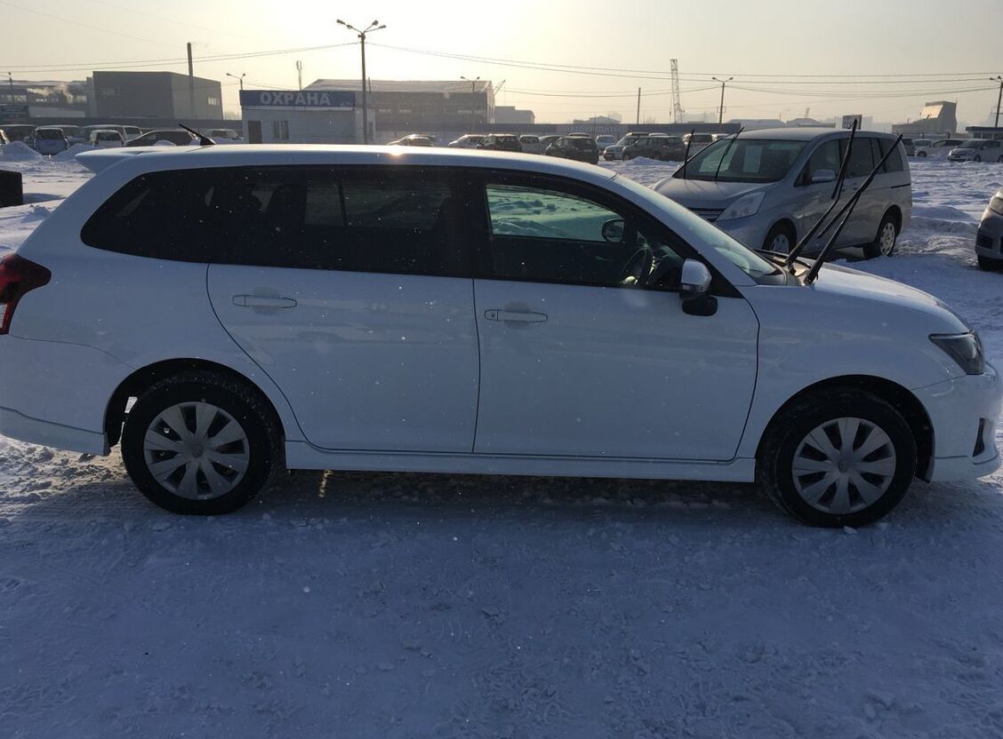 Toyota corolla fielder nze164g Toyota corolla fielder nze164g