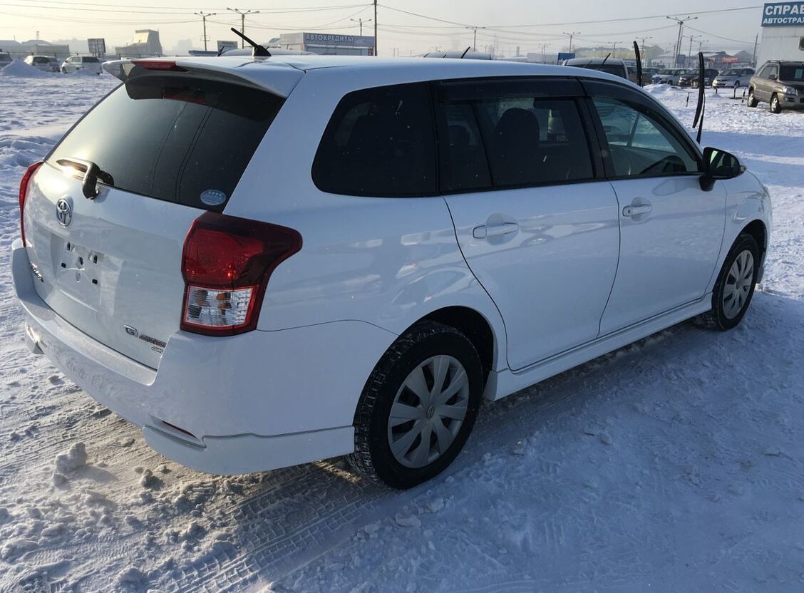 Toyota corolla fielder 4wd