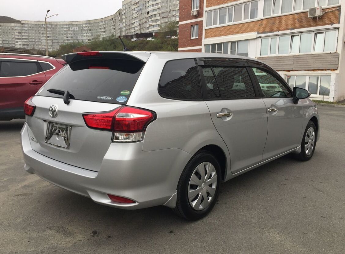 2016 Toyota Corolla Fielder III DBANRE161G 1.5 X (109 Hp) specs