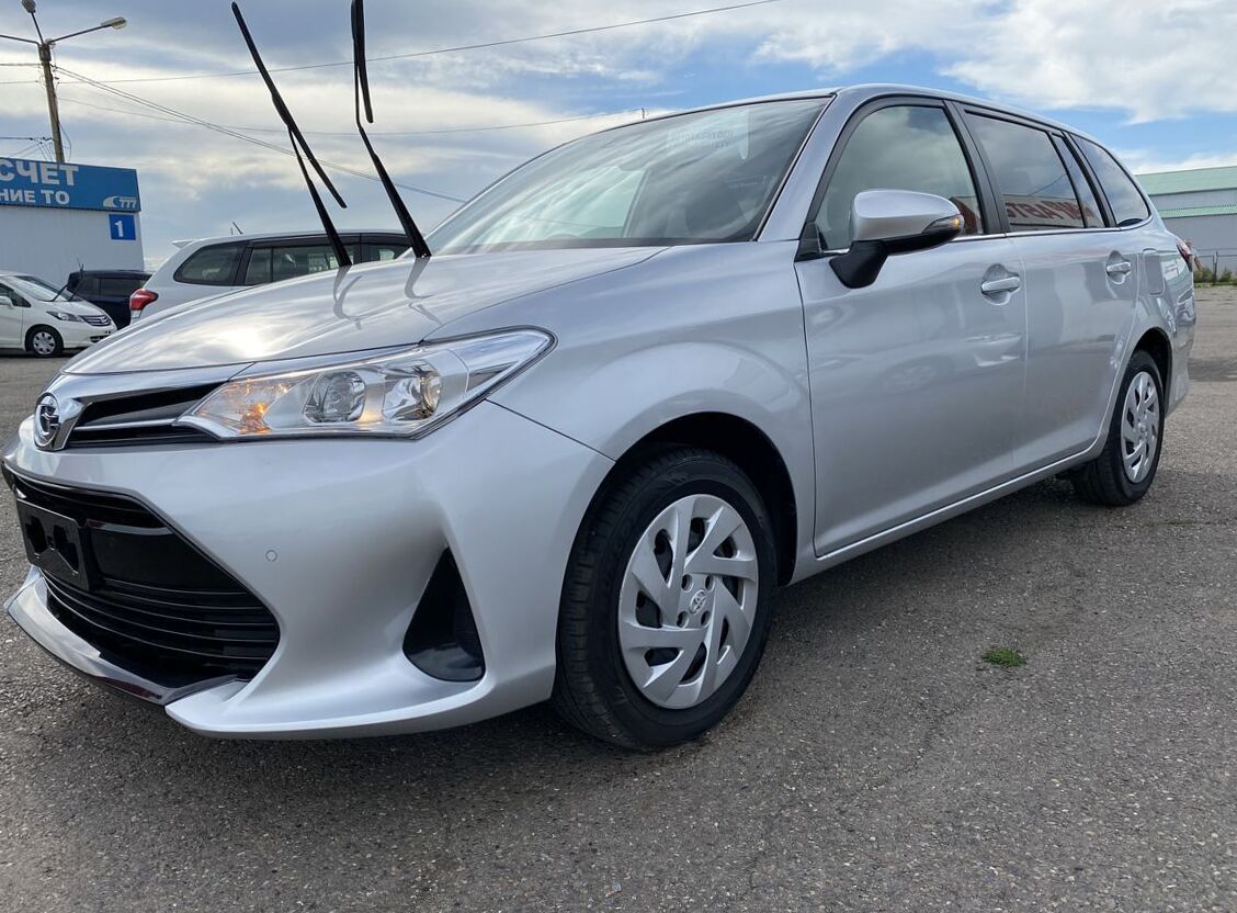 Toyota fielder hybrid 2019 Toyota fielder hybrid 2019