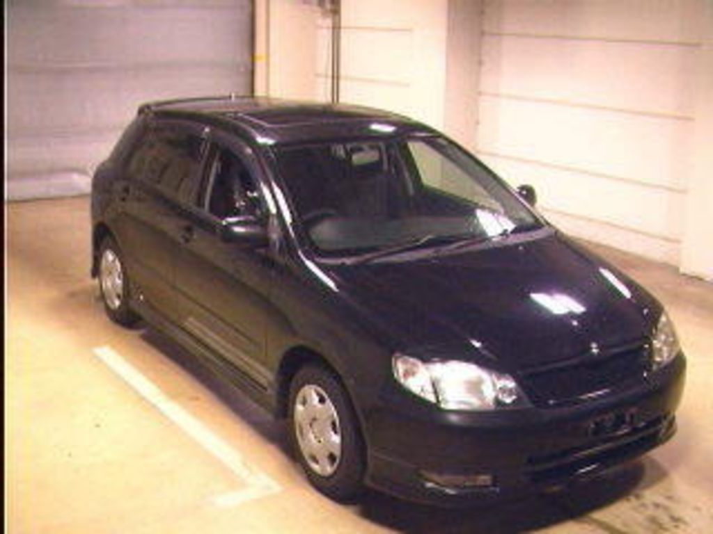 Toyota corolla runx 2001