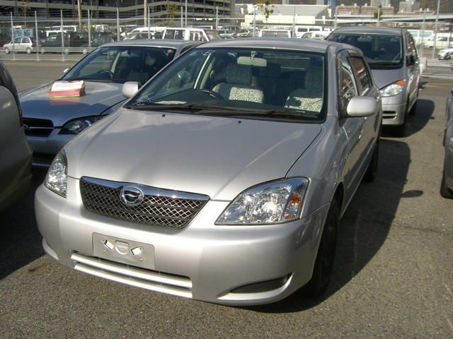 Toyota corolla runx 2003