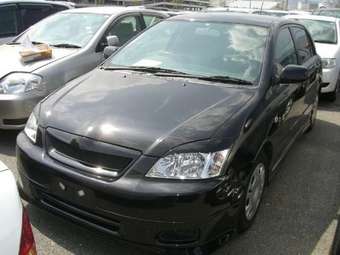 2003 Toyota Corolla Runx Pics