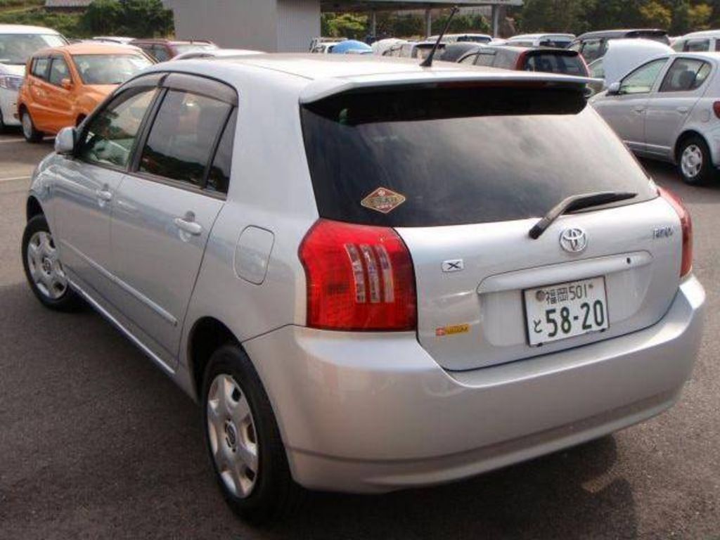 Toyota corolla runx 2003