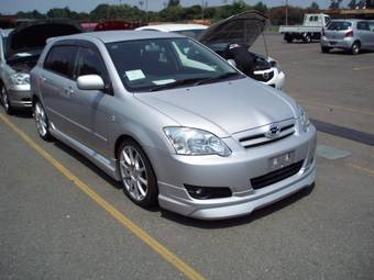 2004 Toyota Corolla Runx Photos