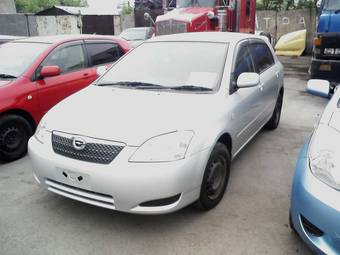 2004 Toyota Corolla Runx Images