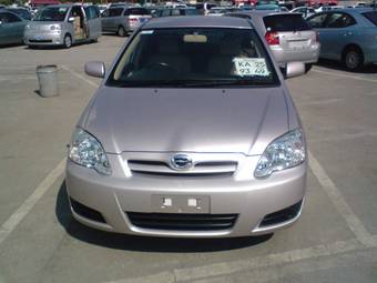 2004 Toyota Corolla Runx Photos