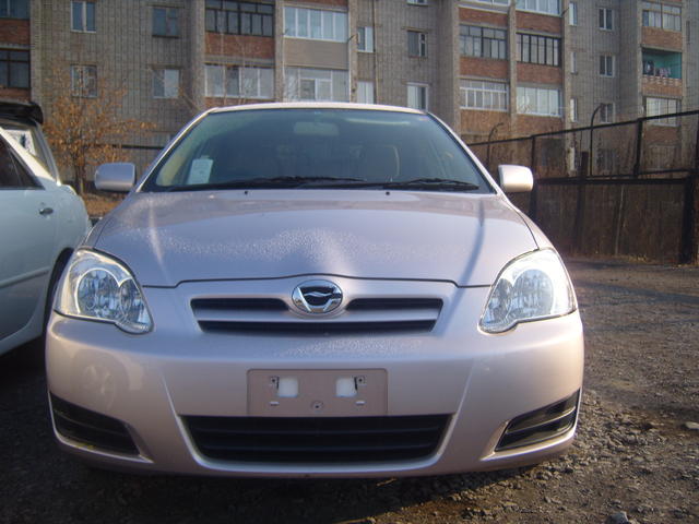 Toyota corolla runx 2005