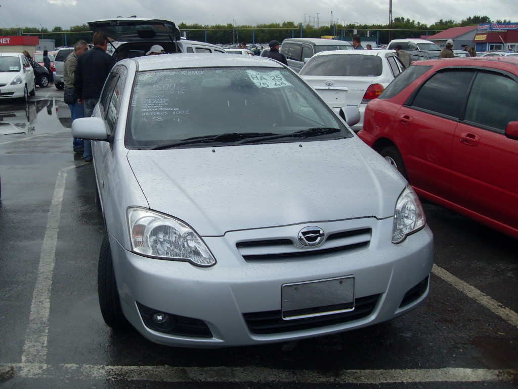 Toyota corolla runx 2005