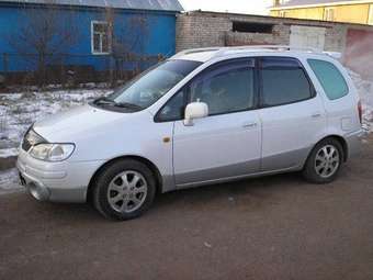 1997 Toyota Corolla Spacio Pics