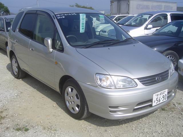 1999 Toyota Corolla Spacio Photos