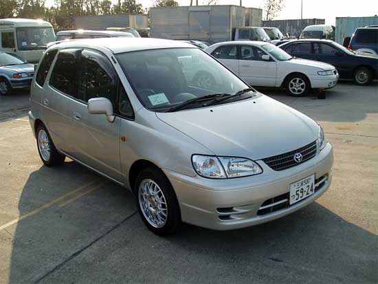 1999 Toyota Corolla Spacio Photos