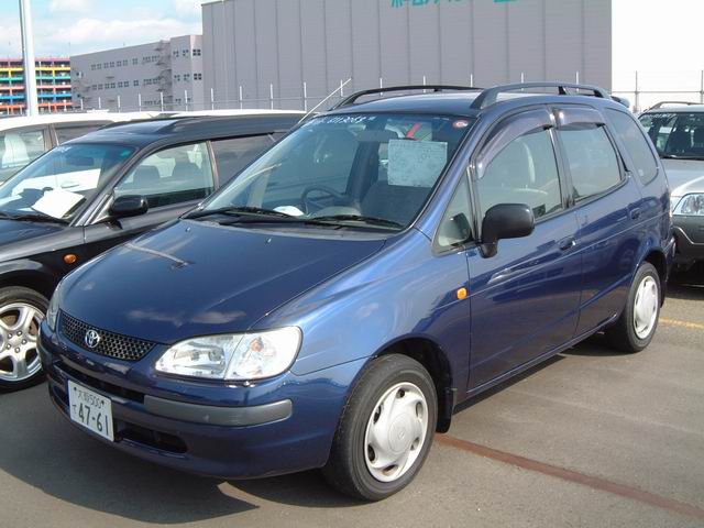 1999 Toyota Corolla Spacio Photos