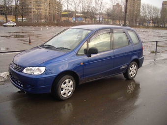 2000 Toyota Corolla Spacio