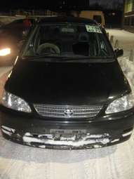 2000 Toyota Corolla Spacio Pictures
