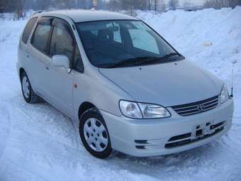 2001 Toyota Corolla Spacio