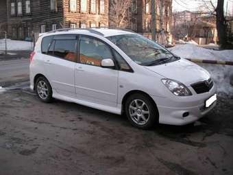 2001 Toyota Corolla Spacio Pics