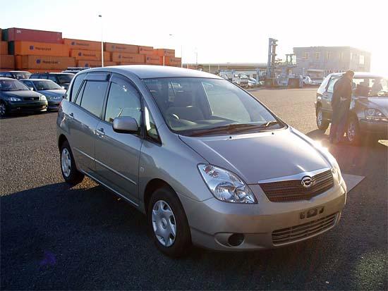 2002 Toyota Corolla Spacio Pictures