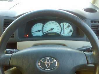 2002 Toyota Corolla Spacio Photos