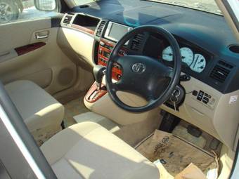 2002 Toyota Corolla Spacio Photos